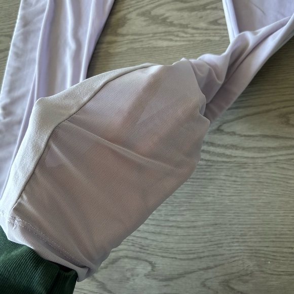 Gymshark Purple Leggings w/ Pockets and Mesh Detailing - Picture 6 of 6